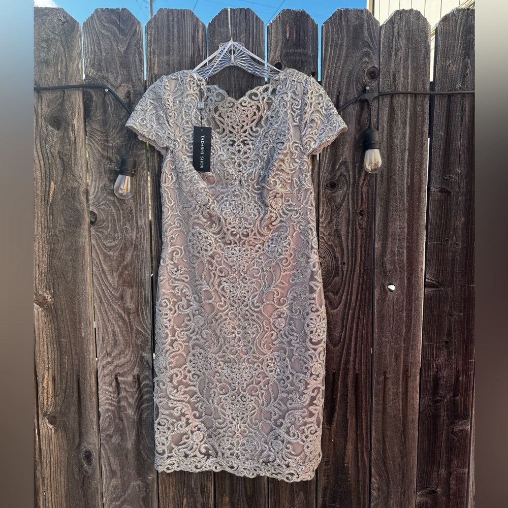 🔴Tadashi Shoji Lace Motif Sequin Embroidered Midi Dress Silver Pewter Medium/10